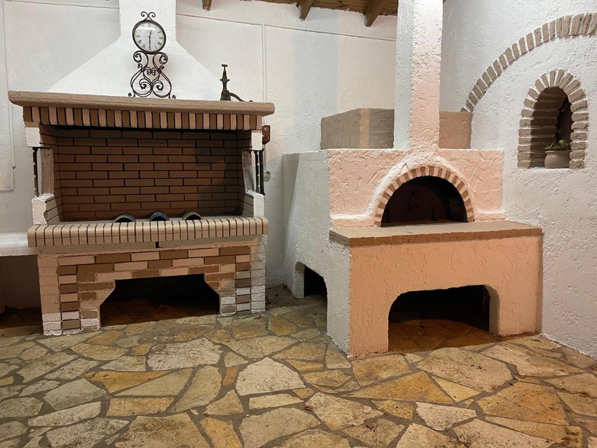 Mama'S Sunshine Garden Villa Agios Ilias  ภายนอก รูปภาพ