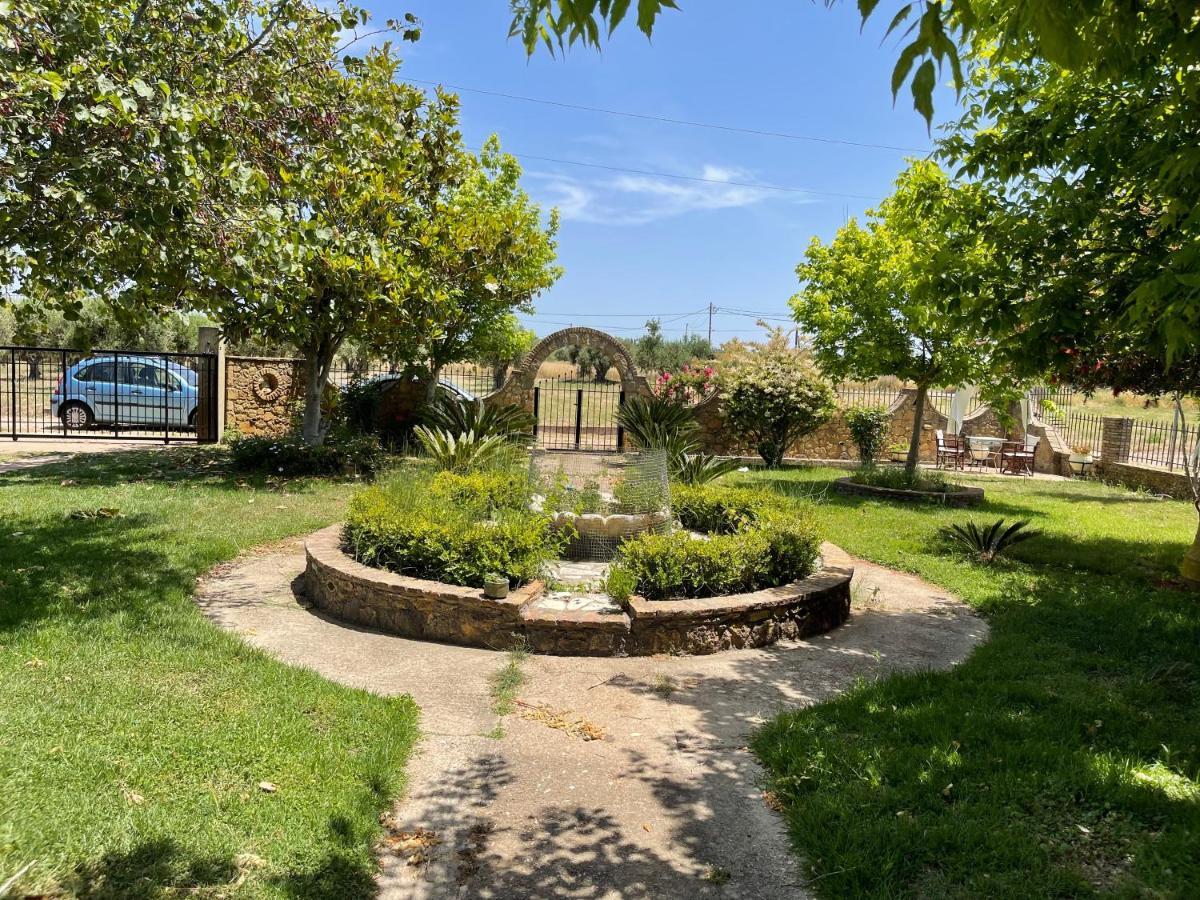 Mama'S Sunshine Garden Villa Agios Ilias  ภายนอก รูปภาพ