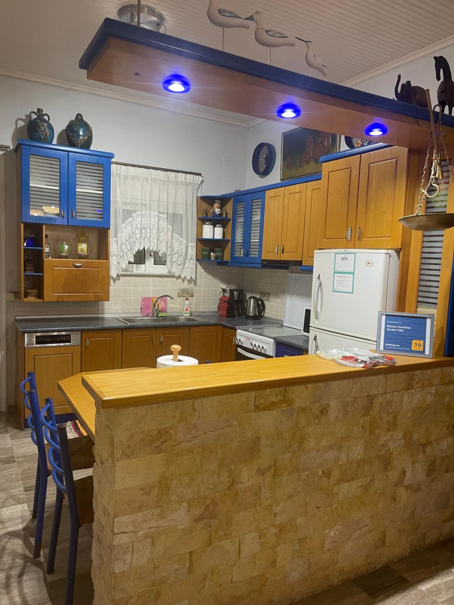 Mama'S Sunshine Garden Villa Agios Ilias  ภายนอก รูปภาพ